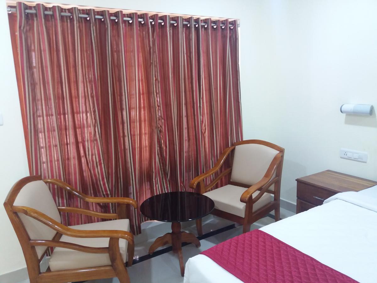 Travancore Island Resort Thiruvananthapuram Esterno foto
