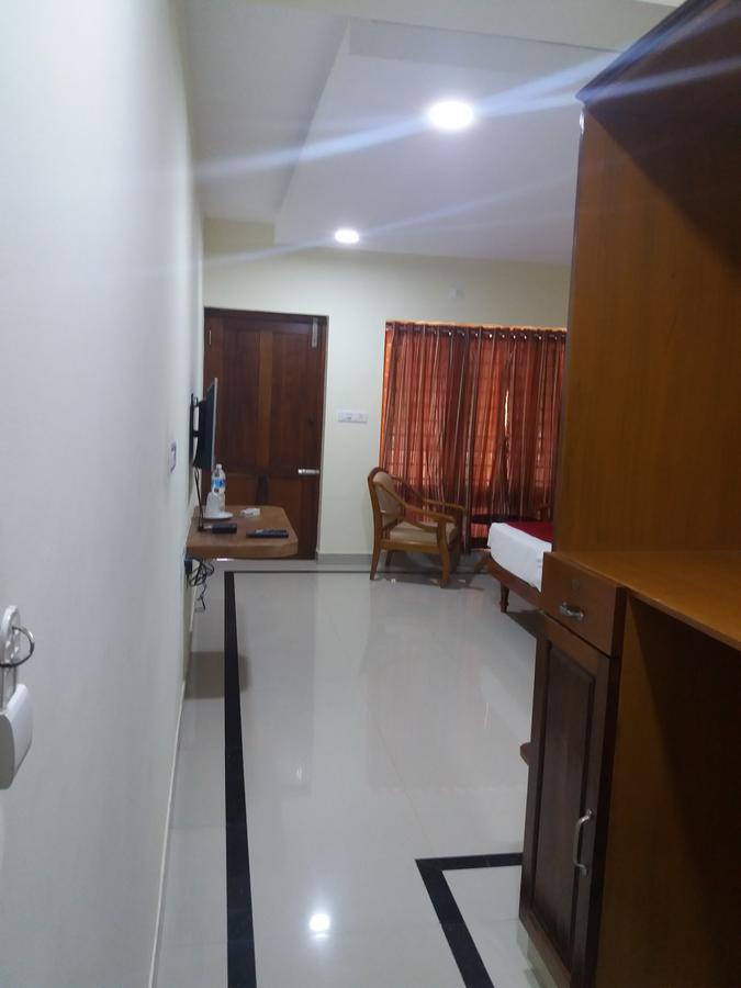 Travancore Island Resort Thiruvananthapuram Esterno foto