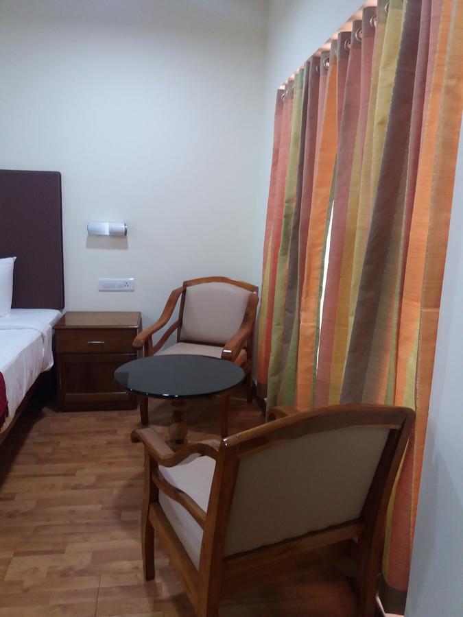 Travancore Island Resort Thiruvananthapuram Esterno foto